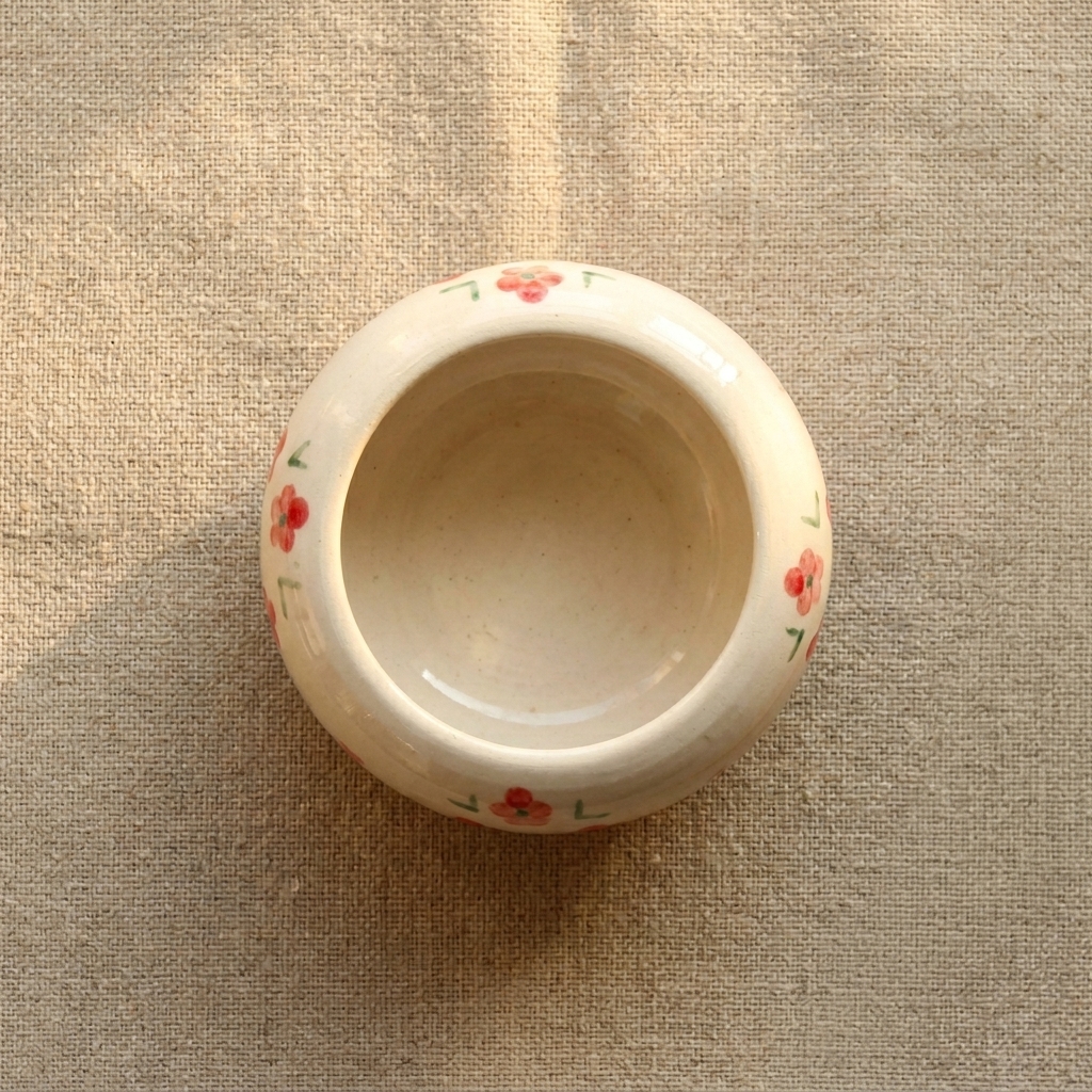 Ceramic Pot Floral Design